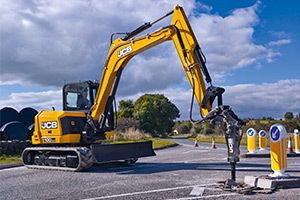 100C-1 Compact Excavator