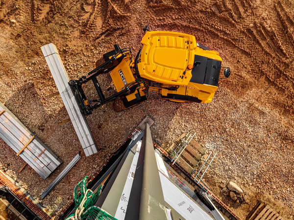 JCB