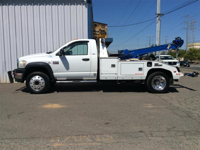 DODGE RAM 5500SLT