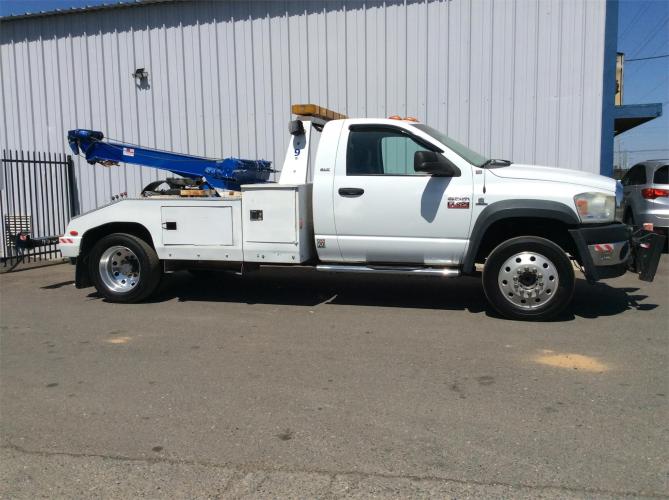 DODGE RAM 5500SLT