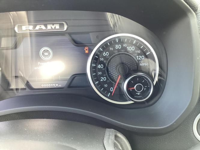 RAM 5500 SLT