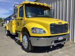 FREIGHTLINER BUSINESS CLASS M2 106