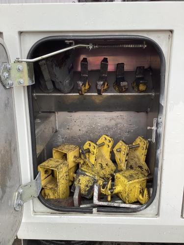 FREIGHTLINER BUSINESS CLASS M2 106