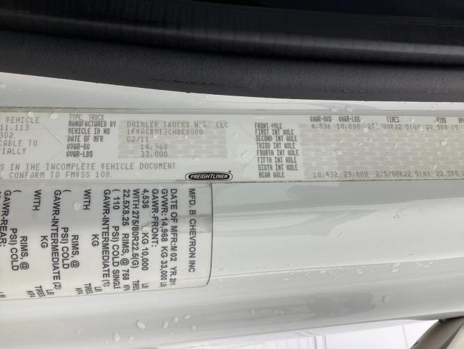 FREIGHTLINER BUSINESS CLASS M2 106