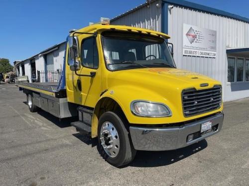2020 FREIGHTLINER BUSINESS CLASS M2 106
