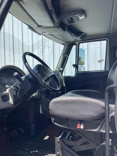 INTERNATIONAL DURASTAR 4300