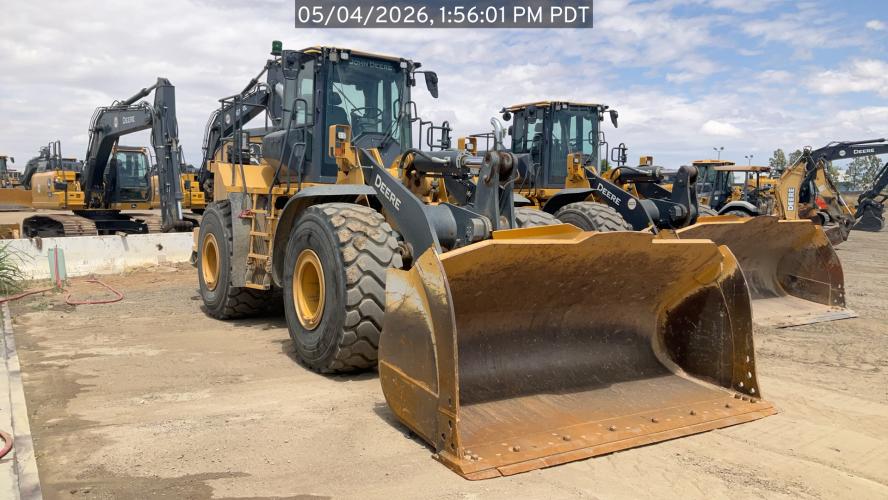 John Deere 744 P