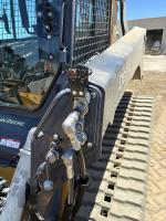 John Deere 333 P