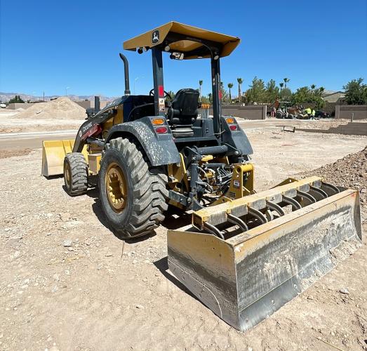 John Deere 210 G