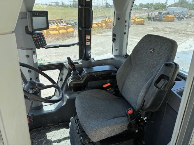 John Deere 624 P