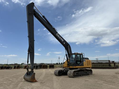 2018 John Deere 210G LC