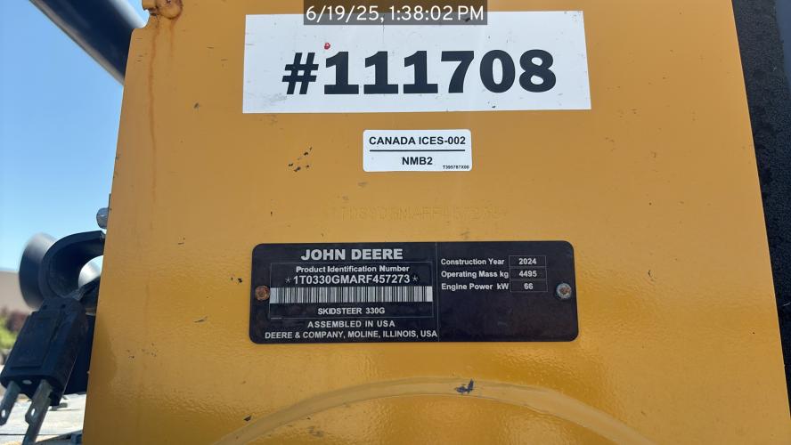 John Deere 330G