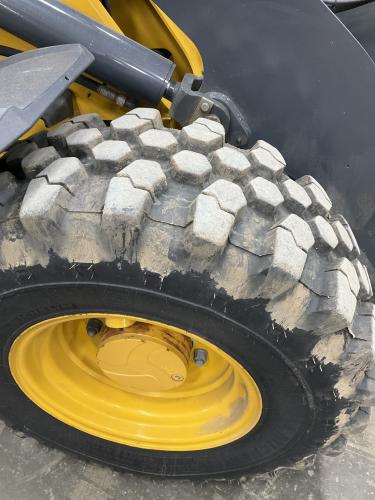 John Deere 324L