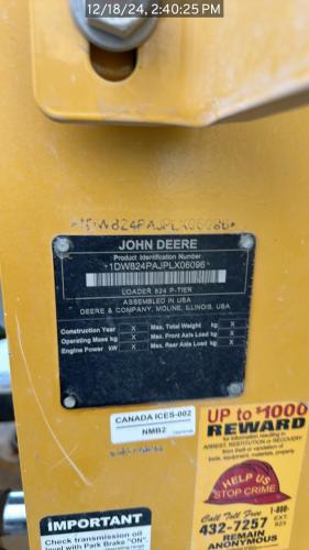 John Deere 824 P