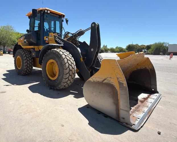 John Deere 544 P