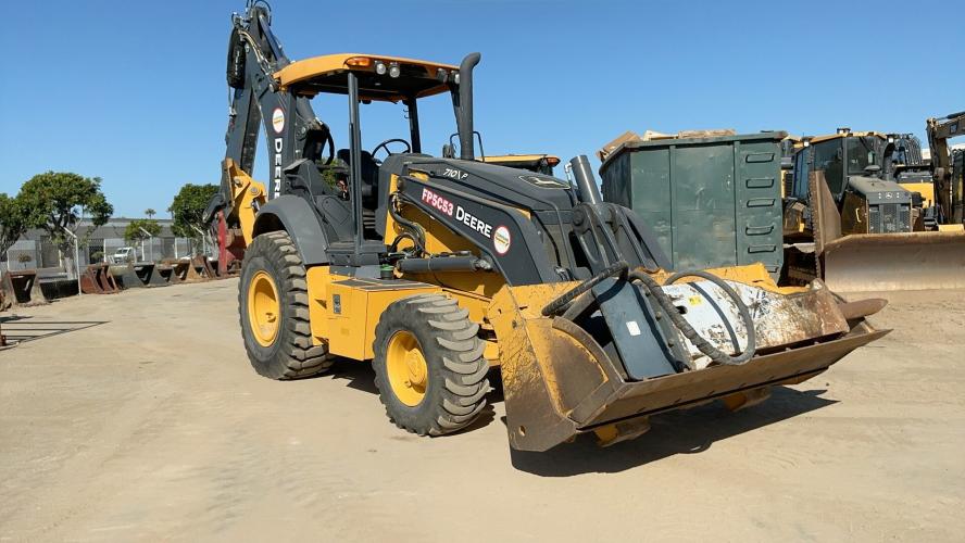 John Deere 710 P