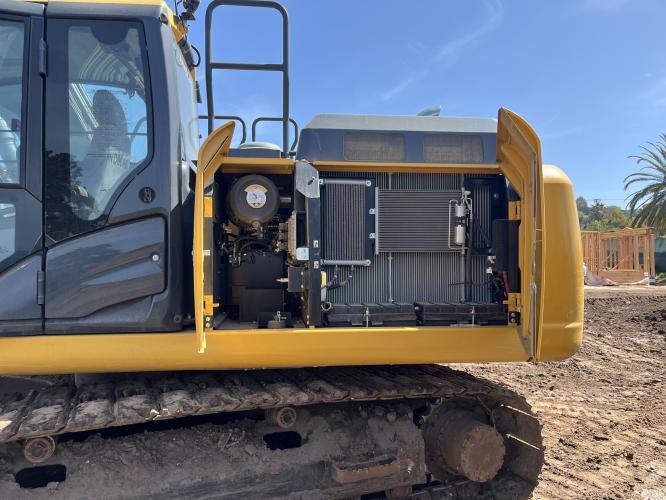 John Deere 210G LC