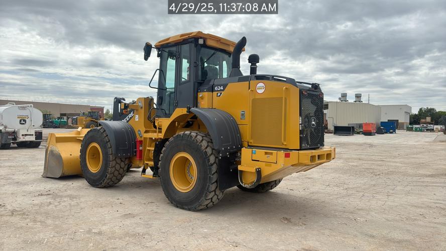 John Deere 624 P