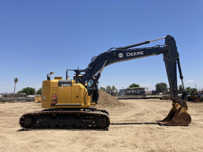 John Deere 245G LC