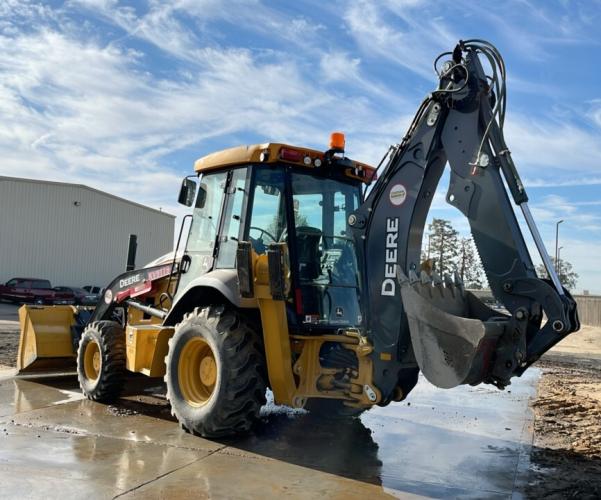 John Deere 320 P