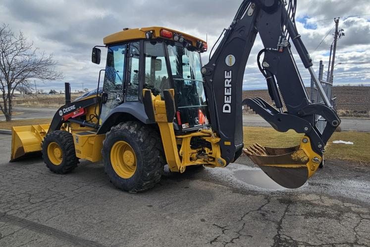 John Deere 320 P