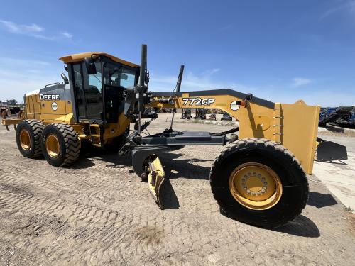 2015 John Deere 772G