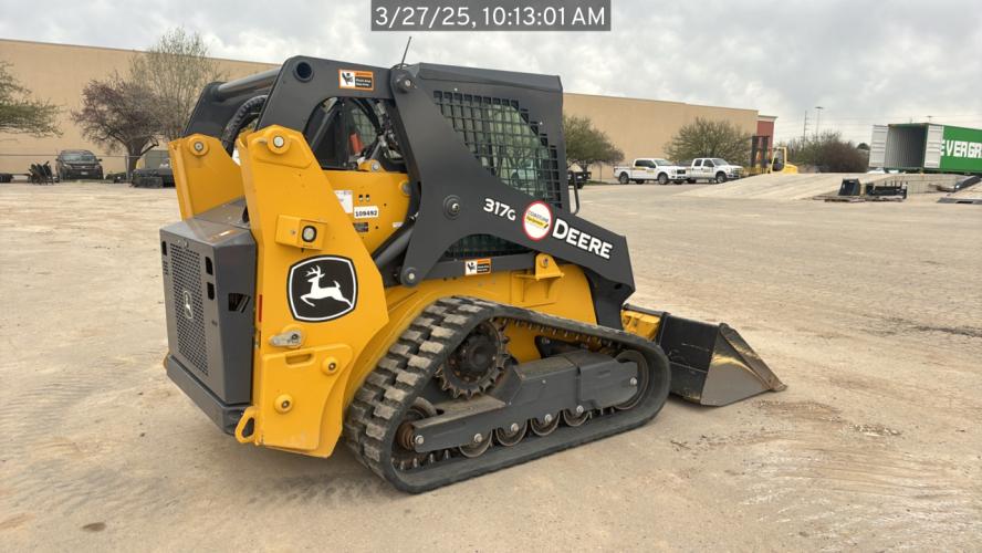 John Deere 317G