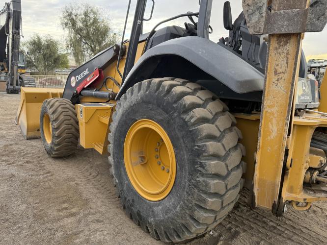 John Deere 710L