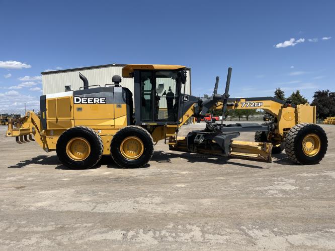 John Deere 772G