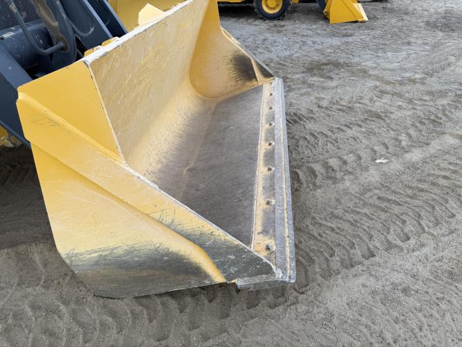 John Deere 710L