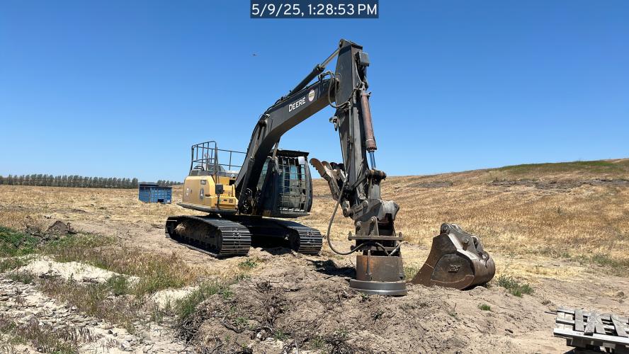 John Deere 210G LC