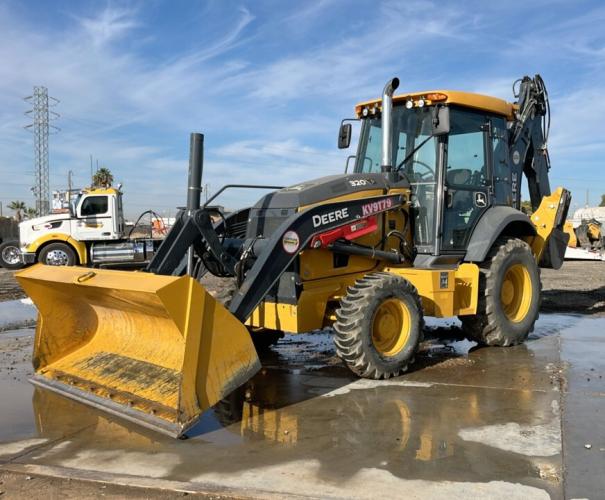 John Deere 320 P