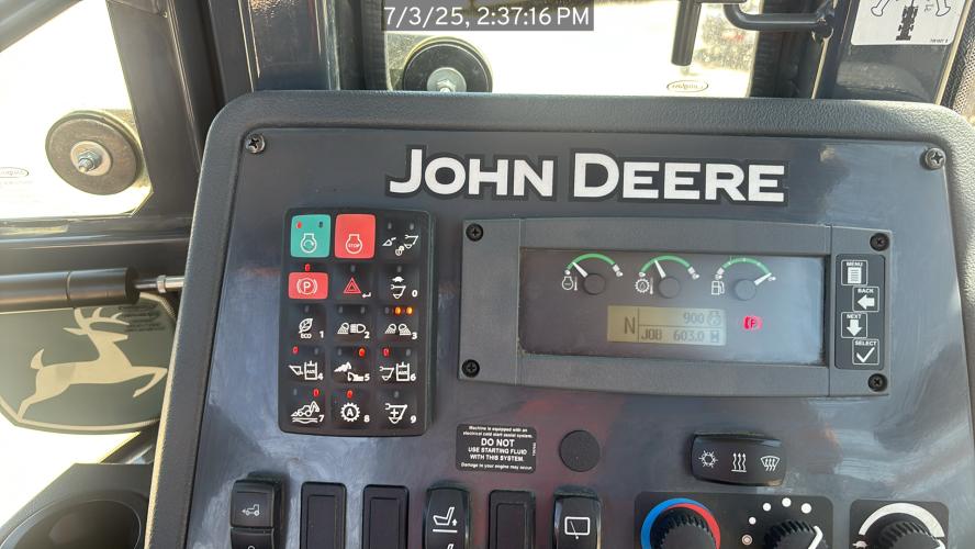John Deere 320 P