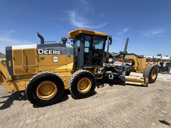 John Deere 772G