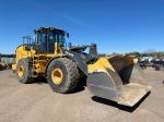 John Deere 824 P