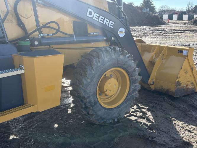 John Deere 320 P