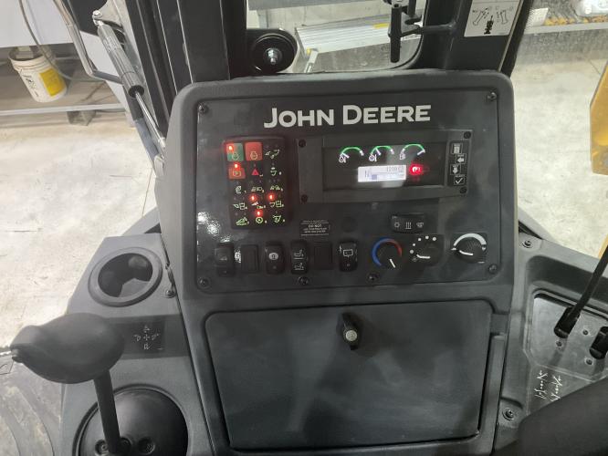 John Deere 320 P