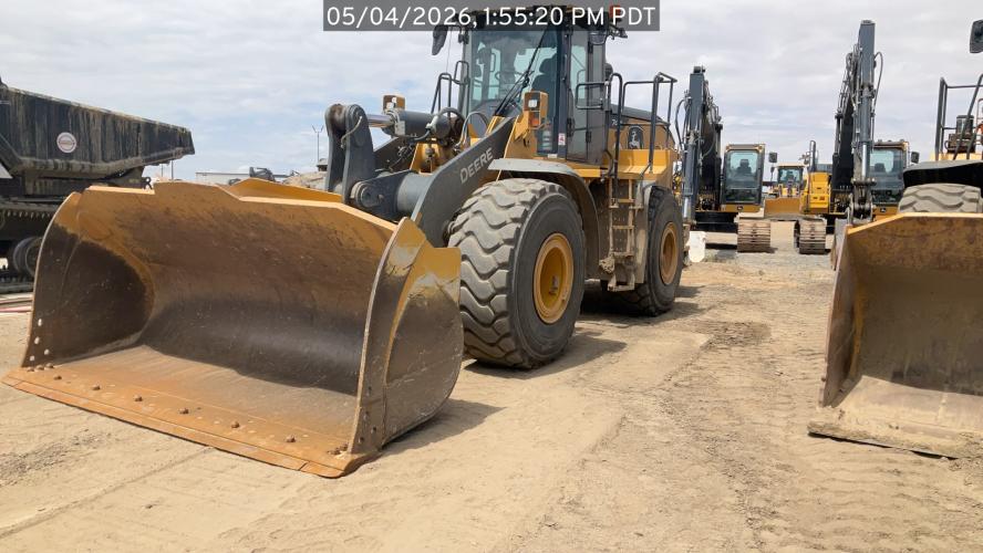 John Deere 744 P