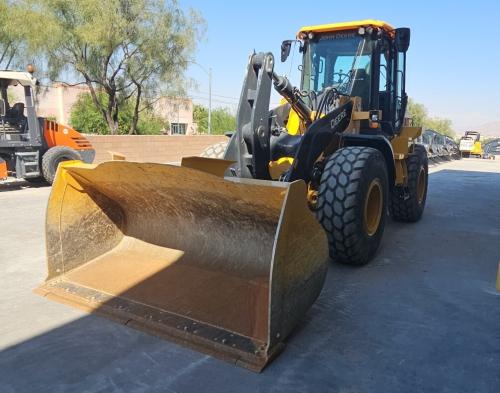 2023 John Deere 544 P