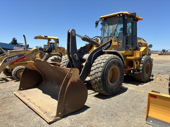 John Deere 544 P