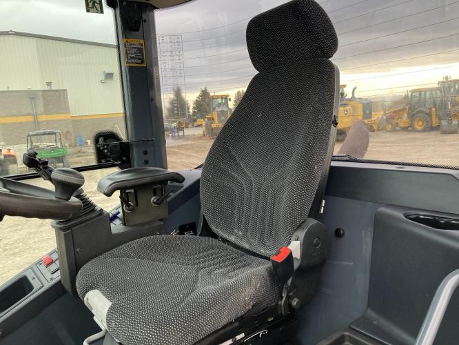 John Deere 324L