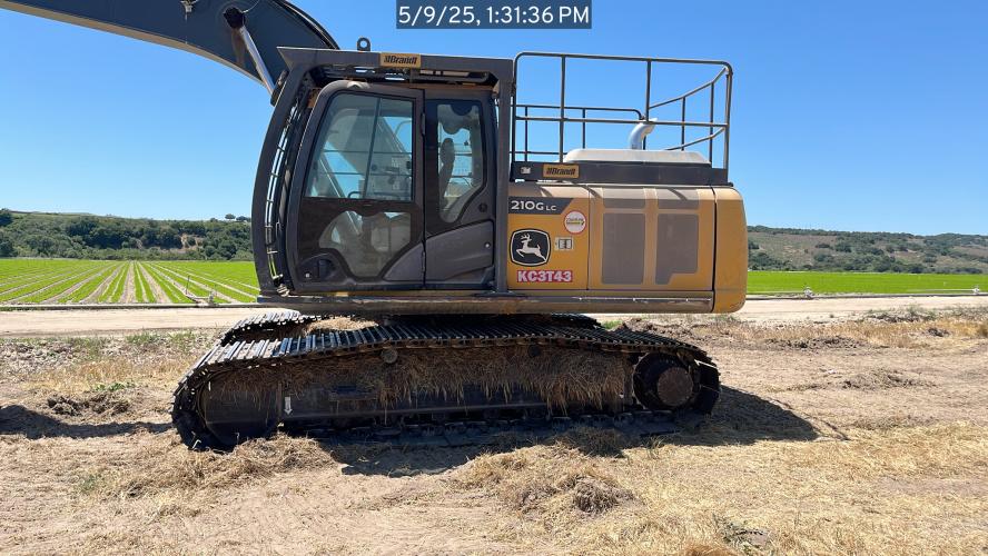 John Deere 210G LC
