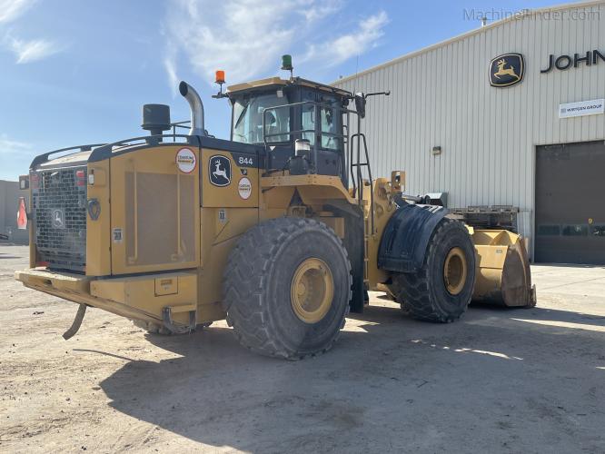 John Deere 844 P