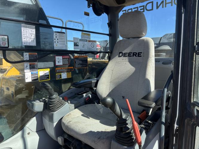 John Deere 300G LC