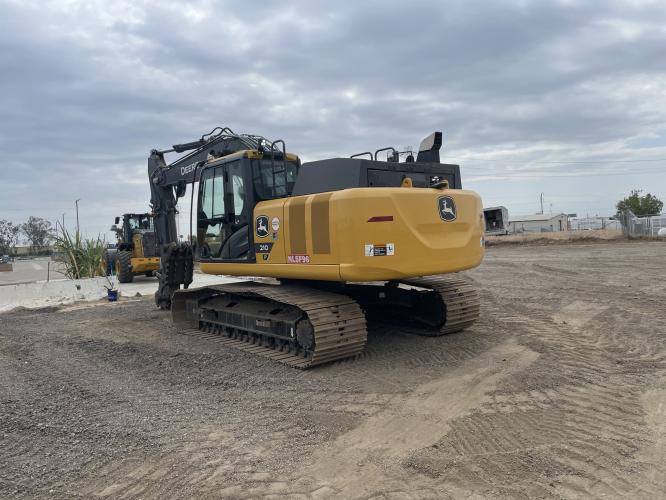 John Deere 210 P
