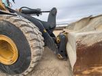John Deere 744L