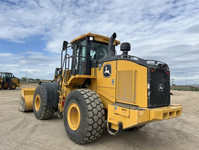 John Deere 724 P