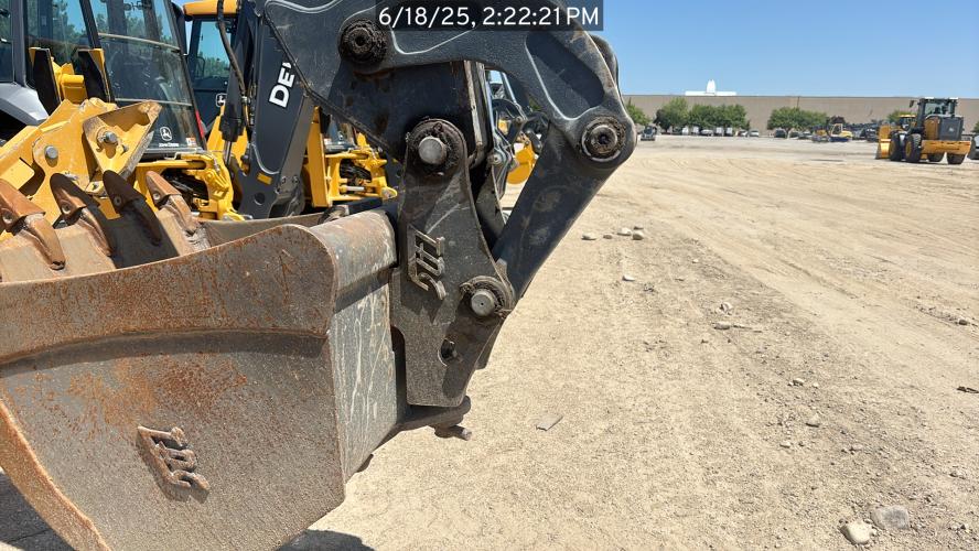 John Deere 320 P