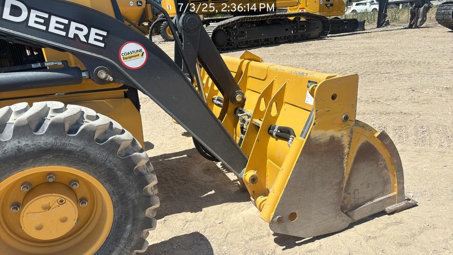 John Deere 320 P