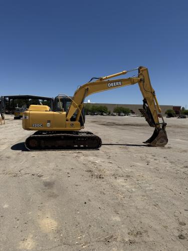 John Deere 120C